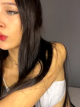 Snapshot of Alinn_Ashford chatting on October 20, 8:34 pm Alinn Ashford online show from October 20, 8:34 pm