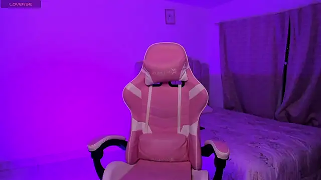 ISABELFORYOU1 online show from October 26, 12:39 am