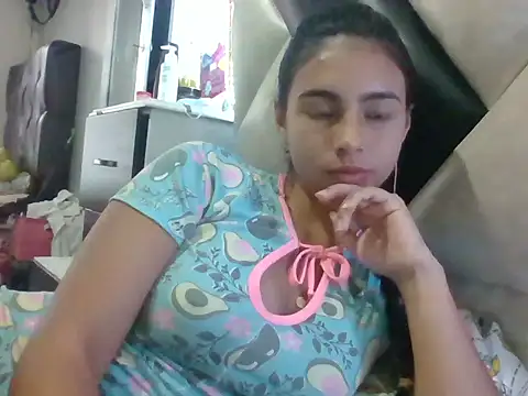 NileveSantanna online show from September 27, 10:17 pm