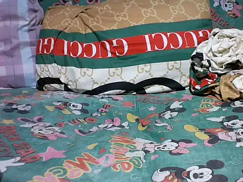 Ella marie14 online show from October 31, 3:27 pm