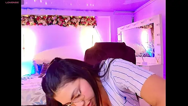 kloe28 online show from November 21, 4:36 am