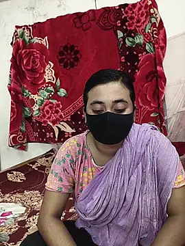 Love Queen11 online show from December 19, 2:53 pm