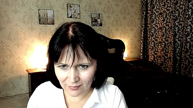 CelestineDream online show from October 16, 9:17 pm