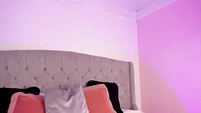 melevansxs online show from February 21, 6:03 am