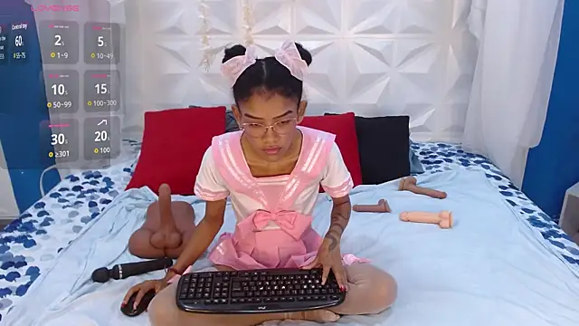 adisson petite1 online show from February 7, 6:12 pm