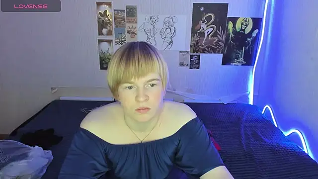 Cattie w  online show from November 28, 2:25 am