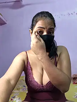 Queen Shanayaa online show from October 16, 8:33 pm