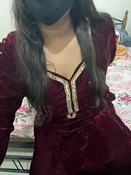 prernasingh2025 online show from December 17, 7:23 am