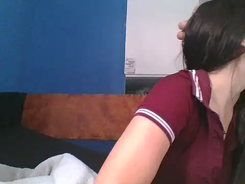 Snapshot of larj021bb chatting on October 18, 4:10 pm larj021bb online show from October 18, 4:10 pm