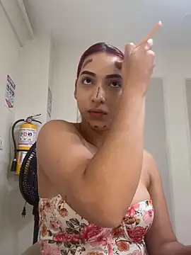 theladymonserrateshow online show from March 7, 12:01 pm