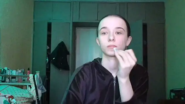 Emilia Light online show from March 10, 6:06 am