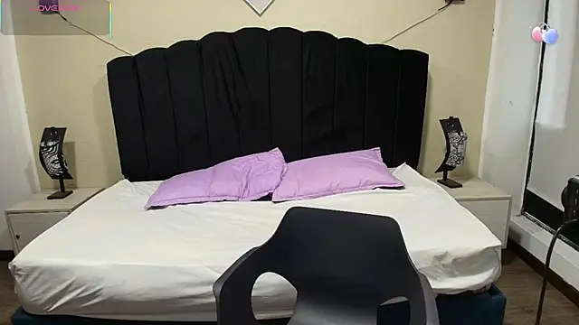 GabySweett  online show from December 5, 7:26 pm