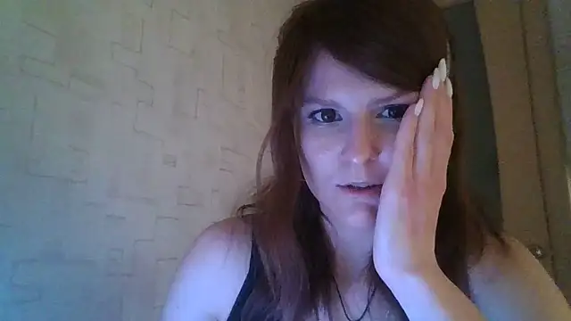 Arivonne online show from February 6, 9:40 pm