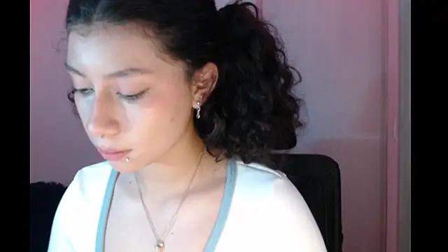 Ivonnybonn online show from November 12, 5:49 am