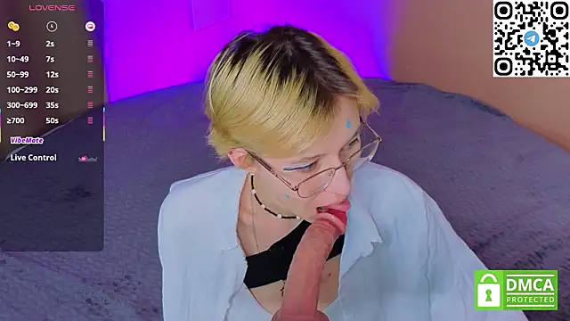 Sharlikiss online show from March 12, 3:15 pm