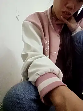 nhinhi-sexy online show from November 18, 10:05 am