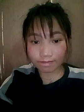 min-xinh online show from February 15, 3:42 am