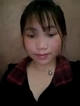 min-xinh online show from February 15, 8:57 am