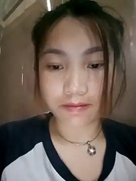 Snapshot of min-xinh chatting on October 21, 12:25 am min-xinh online show from October 21, 12:25 am