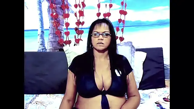 indianswtbella online show from February 20, 5:17 am