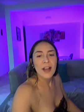 Mariana gom online show from November 8, 3:22 am