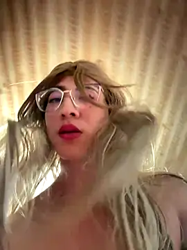 NICOLLE  12 online show from January 6, 1:31 am