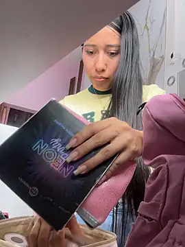 Amelia Rivas online show from March 28, 7:13 pm