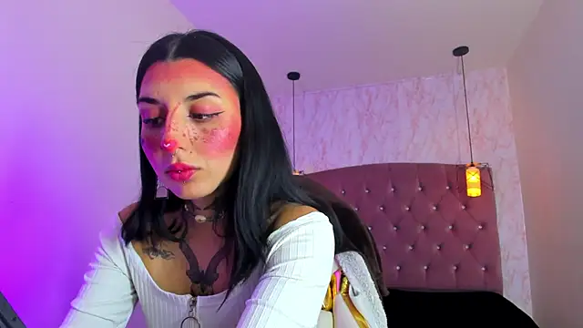 Iris  77 online show from October 24, 8:38 pm