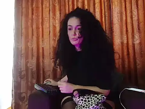 Snapshot of JadeLure chatting on October 20, 12:41 pm JadeLure online show from October 20, 12:41 pm