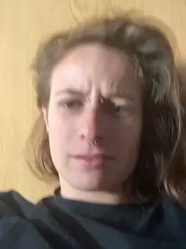 GoldenPussy1329 online show from March 28, 5:12 pm