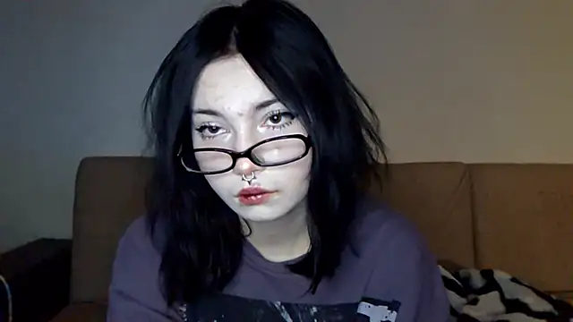 Beeping Creature online show from March 10, 4:11 pm