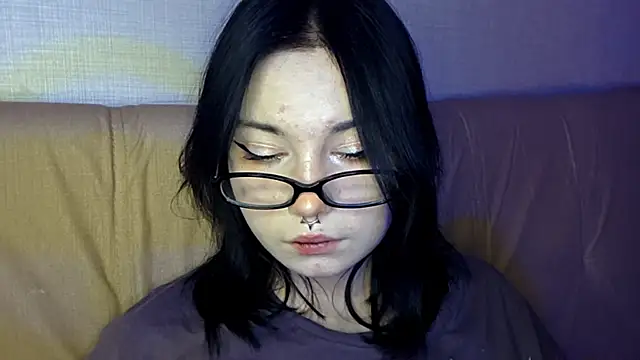 Beeping Creature online show from March 13, 2:29 pm