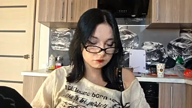 Beeping Creature online show from February 19, 7:08 am