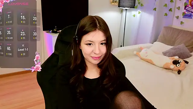 Azaliya Haze online show from April 18, 7:07 pm