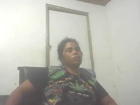 Hotmommax online show from September 27, 12:45 pm