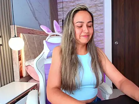 lila cute1 online show from October 8, 4:11 pm