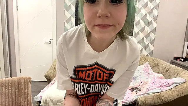 RebelKitsune online show from January 14, 7:30 pm