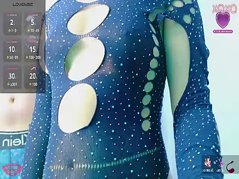 Snapshot of Laura_King chatting on October 16, 8:11 pm Laura King online show from October 16, 8:11 pm