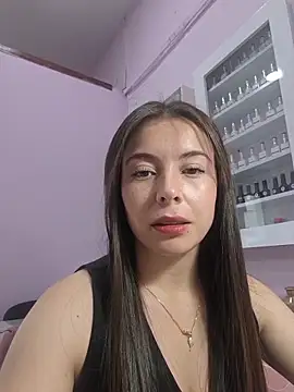 EmmaValencia  online show from February 18, 8:30 pm