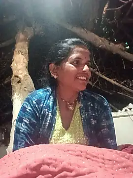 Mohni cute online show from December 14, 1:33 am