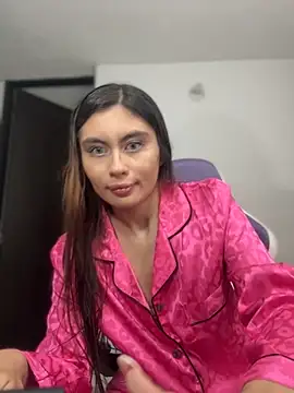Snapshot of Im_Natashaaaa chatting on October 18, 10:33 pm Im Natashaaaa online show from October 18, 10:33 pm