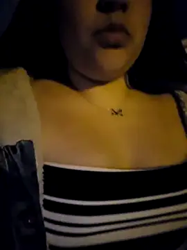 Khloekiss online show from November 13, 1:37 am