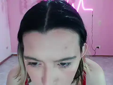 cristal hills 19 online show from November 25, 8:20 pm