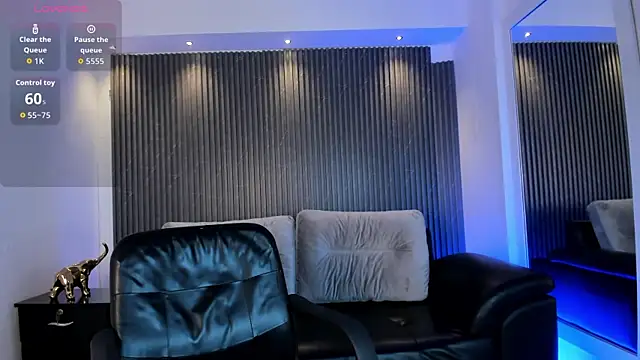 VenusCooper online show from November 19, 7:47 pm