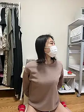 mia2 jp online show from March 2, 8:10 am