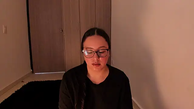 Venus cat  online show from October 6, 8:46 pm