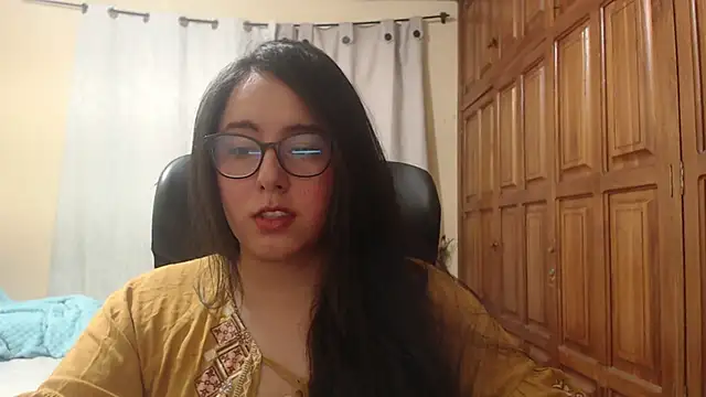 Venus cat  online show from June 16, 9:16 pm