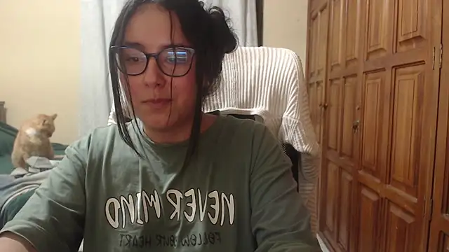 Venus cat  online show from February 20, 6:26 am