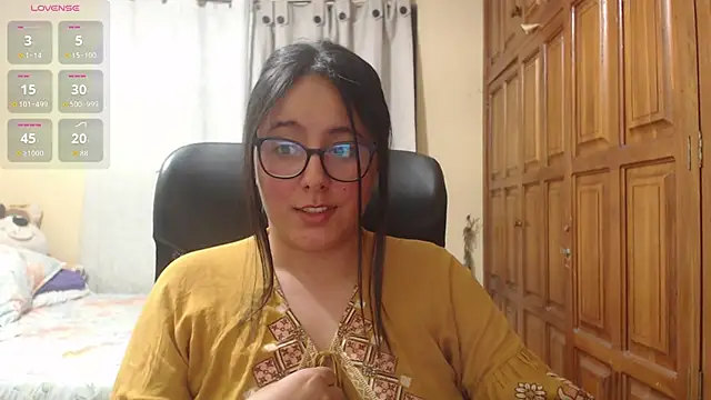 Venus cat  online show from June 29, 5:14 am