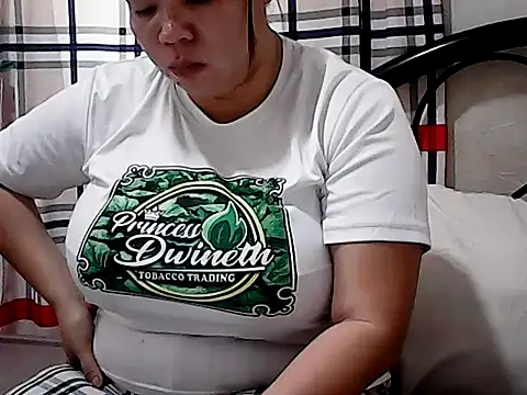 HornyPussie69 online show from April 19, 12:21 am